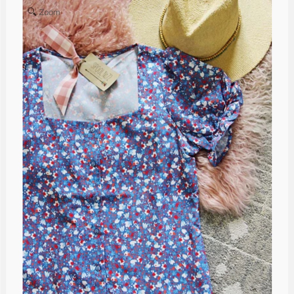 NEW!! NWT floral top